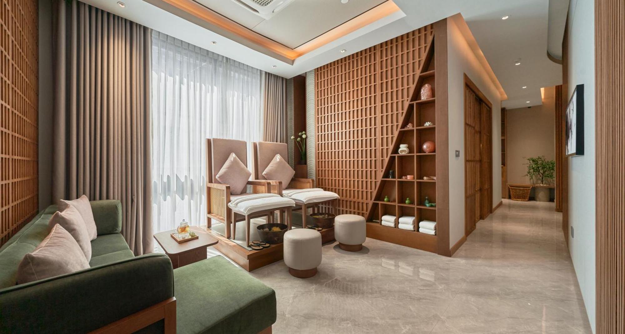 ไลวี อิงค์ โฮเต็ล แอนด์ เรสซิเดนซ์ Hotel พนมเปญ ภายนอก รูปภาพ