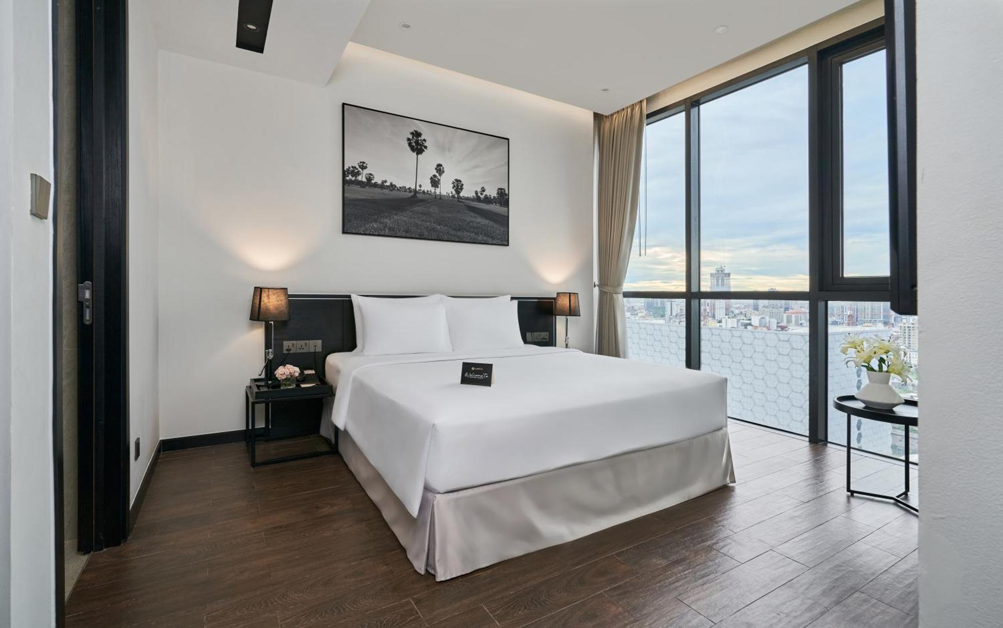 ไลวี อิงค์ โฮเต็ล แอนด์ เรสซิเดนซ์ Hotel พนมเปญ ภายนอก รูปภาพ