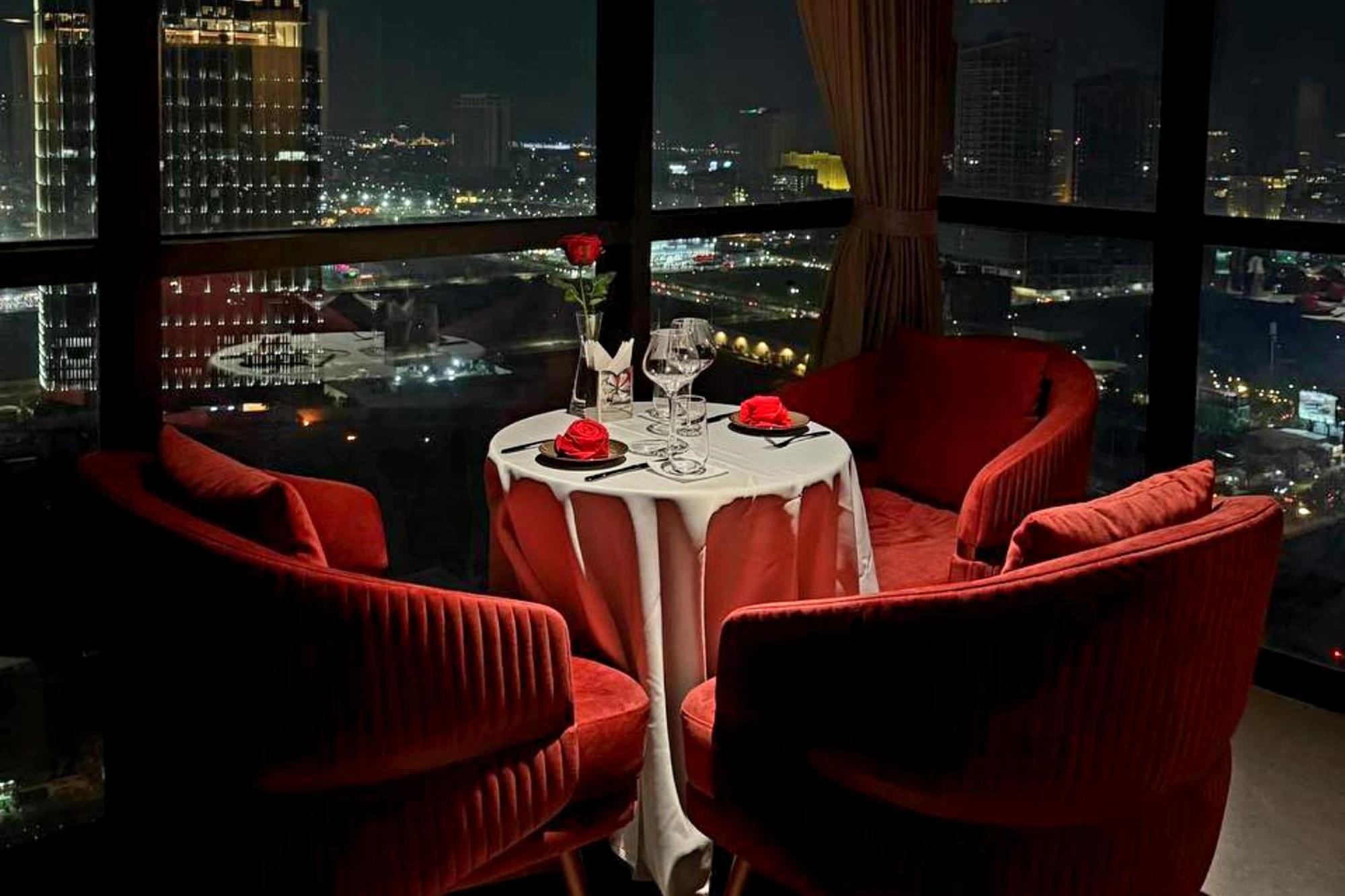 ไลวี อิงค์ โฮเต็ล แอนด์ เรสซิเดนซ์ Hotel พนมเปญ ภายนอก รูปภาพ